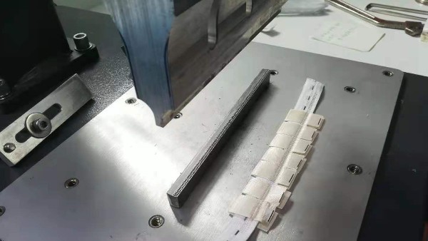 “超聲波焊接”在無(wú)紡布行業(yè)的優(yōu)勢(shì)