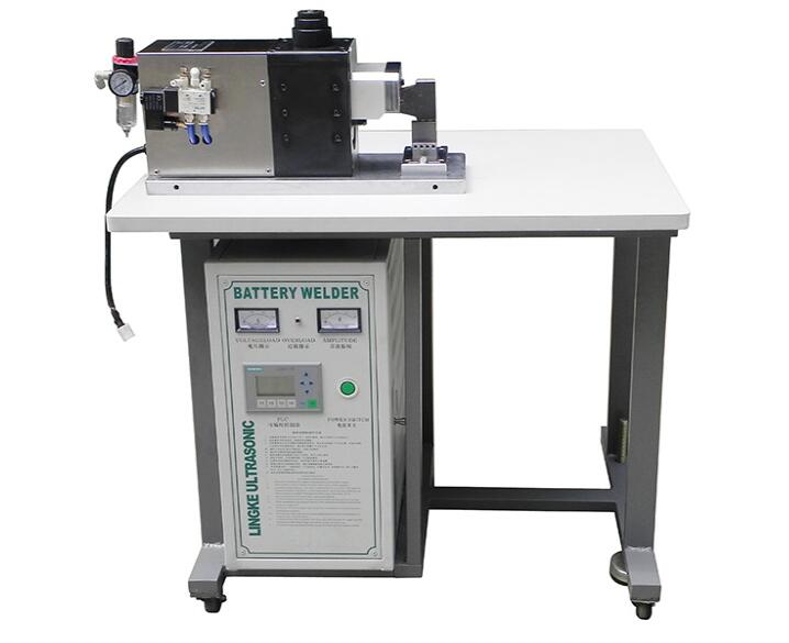 金屬焊接機(jī)